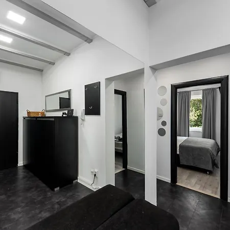 Daire Sea Breeze Makarska-3br, Sea View & Prime Location *