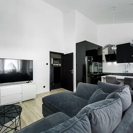 Sea Breeze Makarska-3br, Sea View & Prime Location Daire